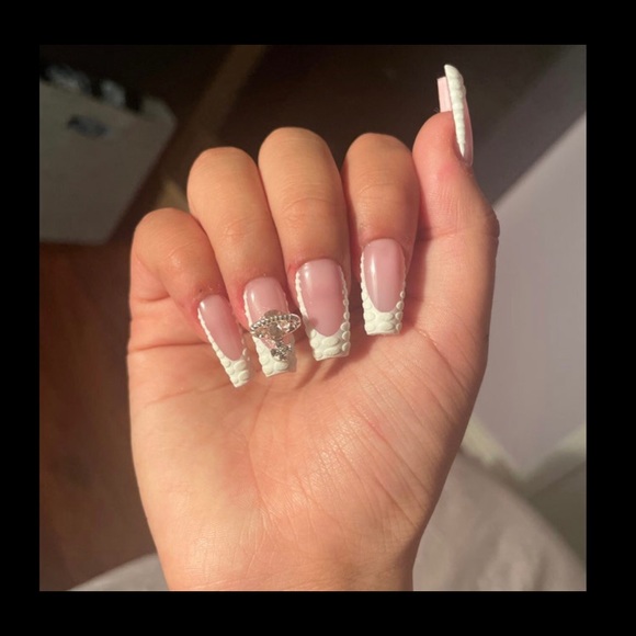 Makeup White 3d Croc Print Press On Nails With Vivienne Westwood